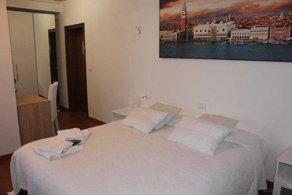 B&B Airport Venice Diego 2 Tessera Exterior photo