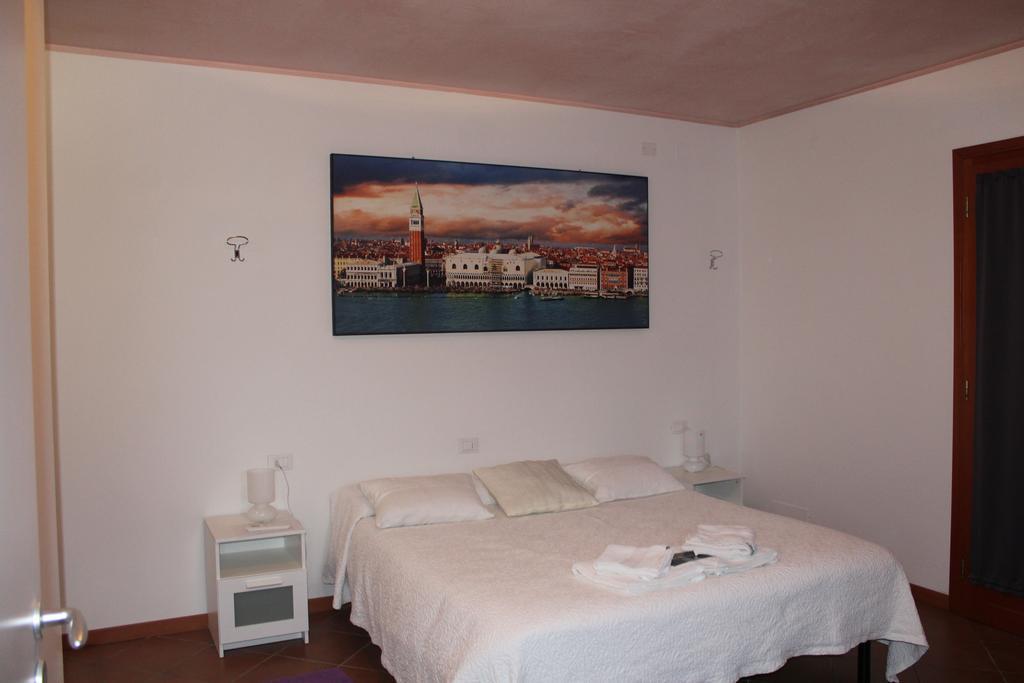 B&B Airport Venice Diego 2 Tessera Exterior photo